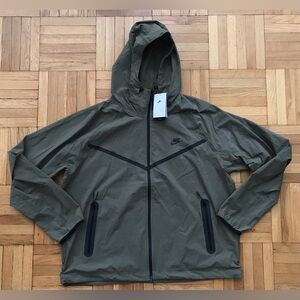 Size XL Mens Nike Tech Windrunner Woven Full-Zip Jacket Olive Green HM7151-223